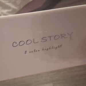 Coolstory 8-Color Highlighter Palette — Soft Pink Glow